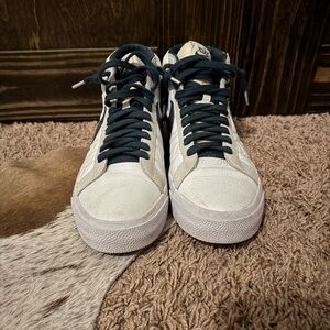 Nike White and Teal Classic Sneakers